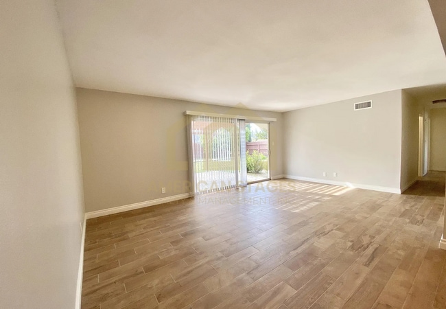 Building Photo - 3502 Hearst Dr