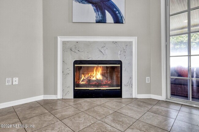 Building Photo - 12967 Canyon Creek Trail S
