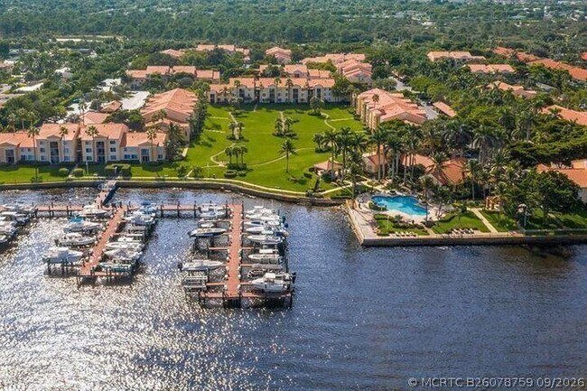 Building Photo - 103 Yacht Club Way