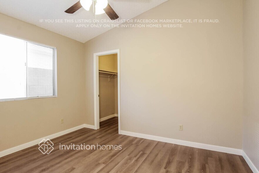 Building Photo - 3108 E Siesta Ln