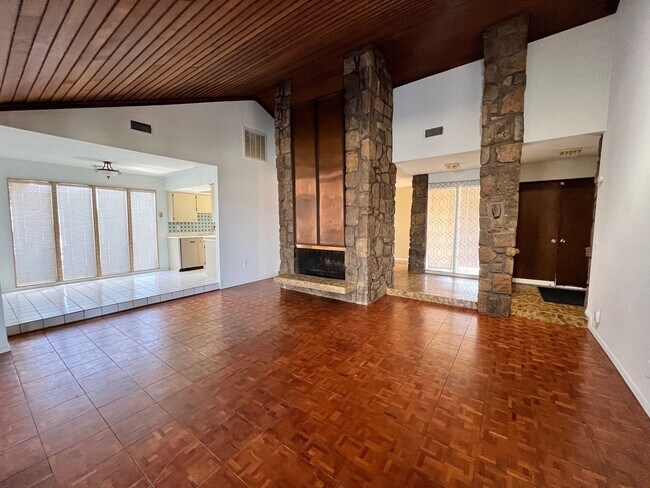 Building Photo - Jenks Schools