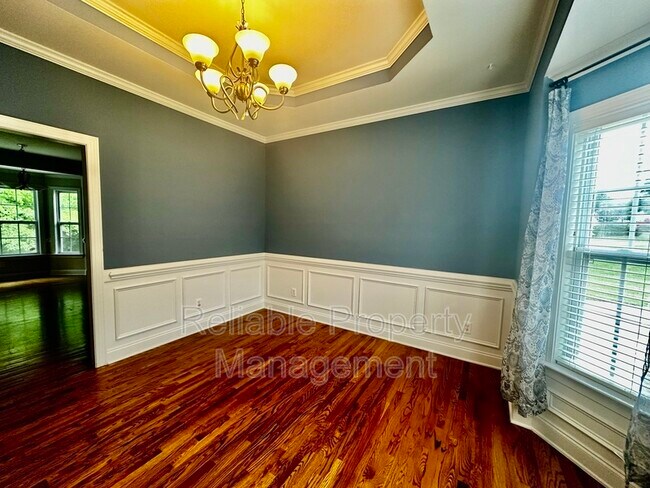 Building Photo - 190 Finley Ct