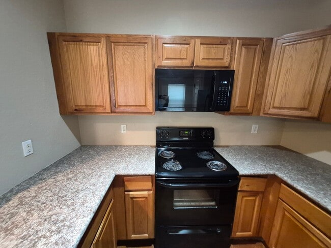 Building Photo - 6310 Attucks Ln