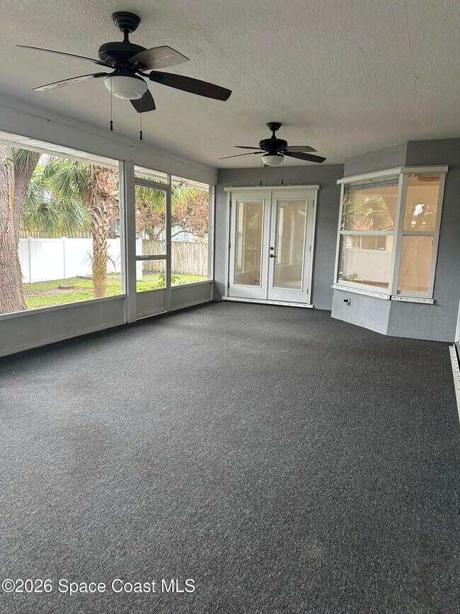 Building Photo - 632 Bayfront Terrace