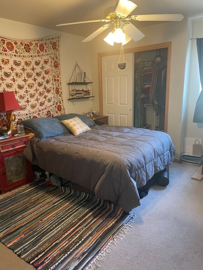 Building Photo - Beautiful 3 Bed, 3 1/2 Bath Townhome in Northwest Fort Collins!