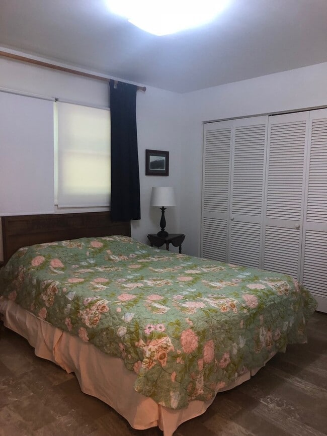 Building Photo - **Montreat SCHOOL YEAR RENTAL** AVAILABLE MID-AUGUST TO MID-MAY