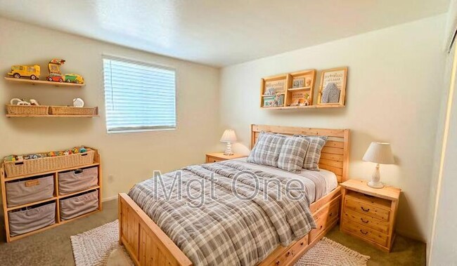 Building Photo - 20823 Westbury Rd