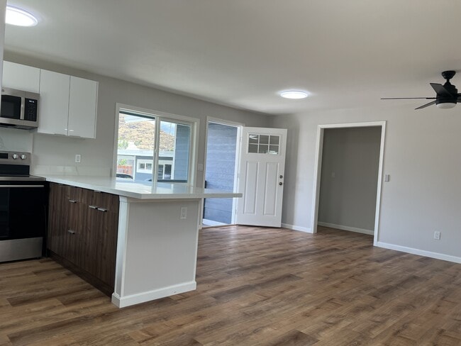 Building Photo - 85-743-743 Kanapua Pl