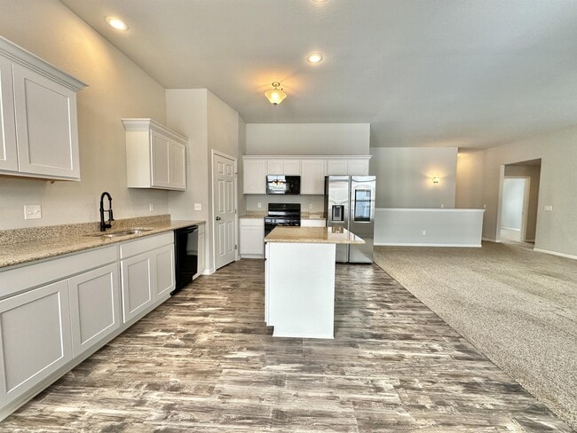 Building Photo - 2240 James Kelly Ln