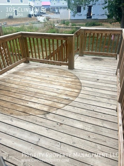 Building Photo - 105 Clinton St