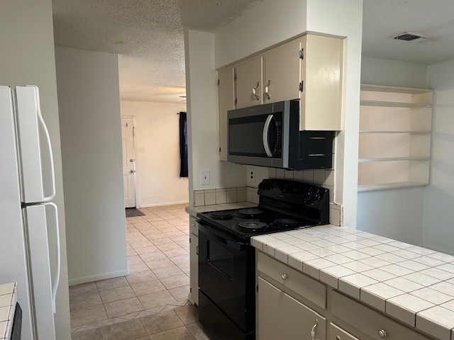 Building Photo - 718 Michelle Dr