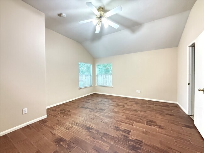 Building Photo - 12811 Mills Breeze Dr