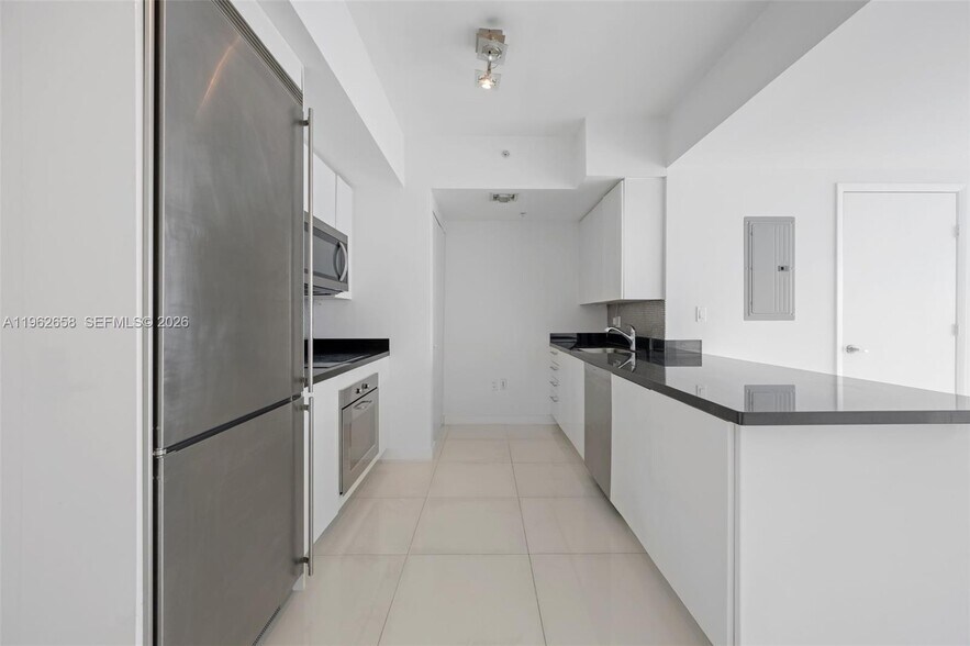 Building Photo - 92 SW 3rd St