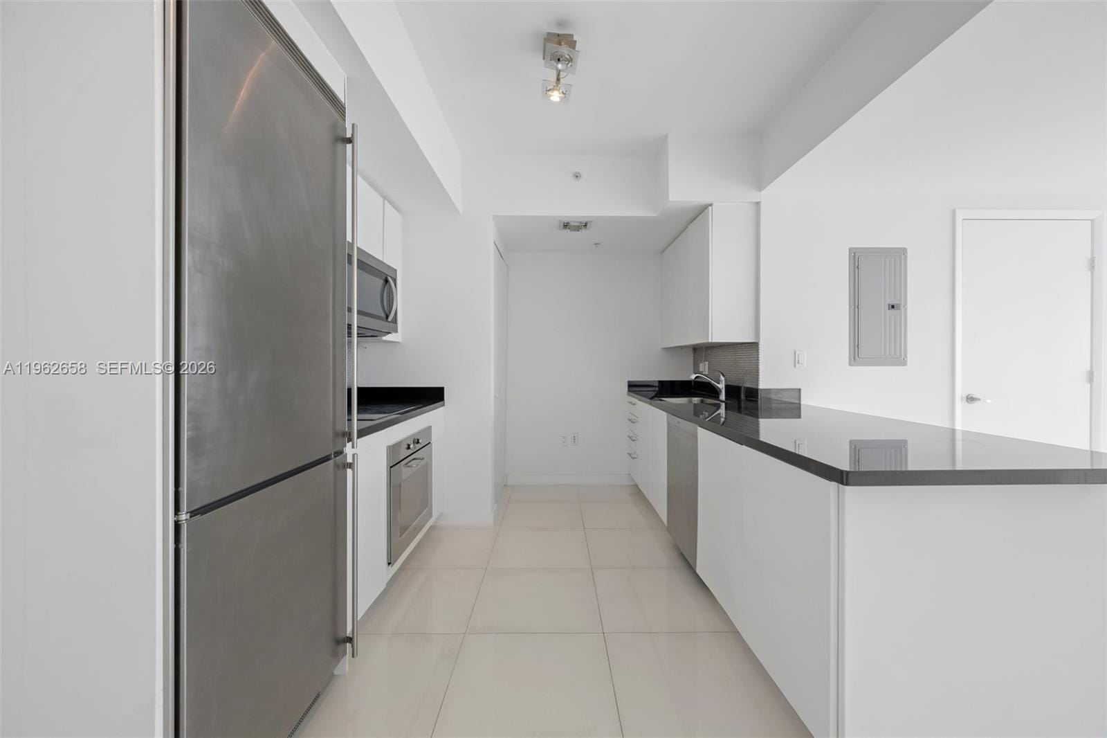 Building Photo - 92 SW 3rd St