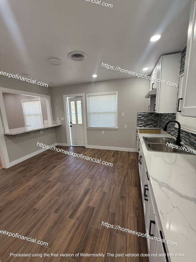 Building Photo - Nice Home For Rent