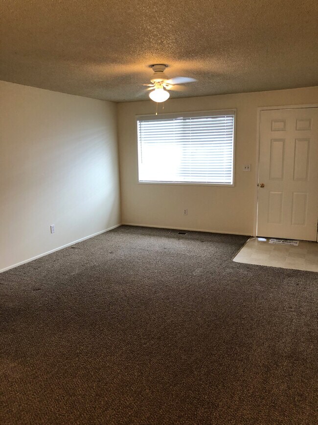 Building Photo - Find Your Home in Historic Brownsville