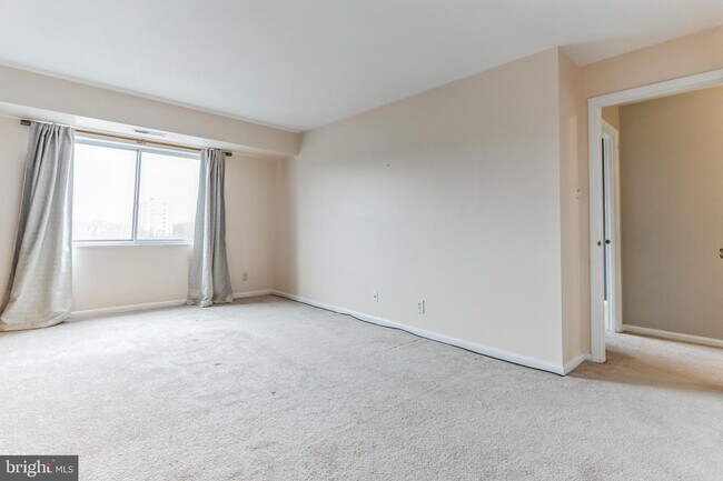 Building Photo - 12001 Old Columbia Pike