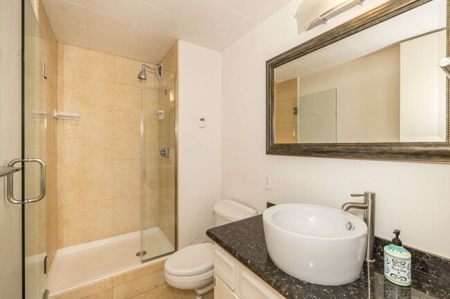 Building Photo - High Rise Living in the Heart of Downtown Palo Alto!