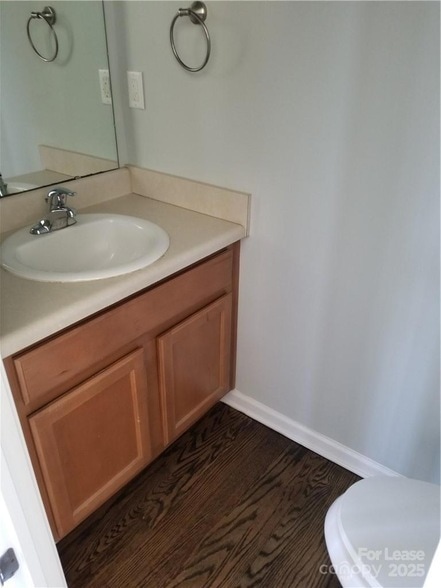 Building Photo - 1105 Kurt Ct