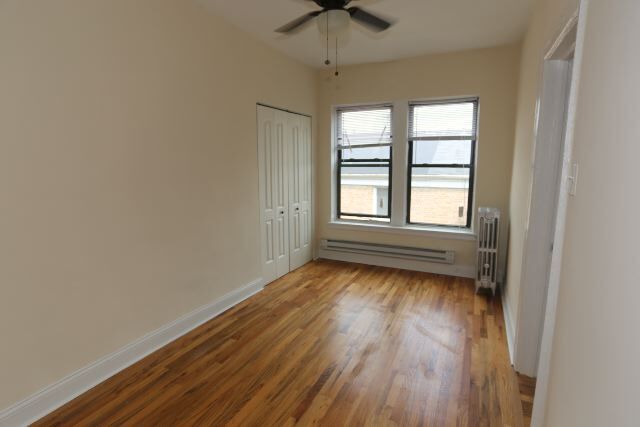 Building Photo - 4619 N Paulina St