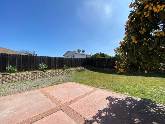 Building Photo - Remodeled 3 Bedroom Home in Oceanside!