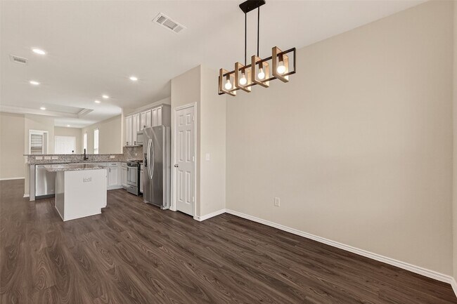 Building Photo - 25543 Pitchfork Ranch Pl