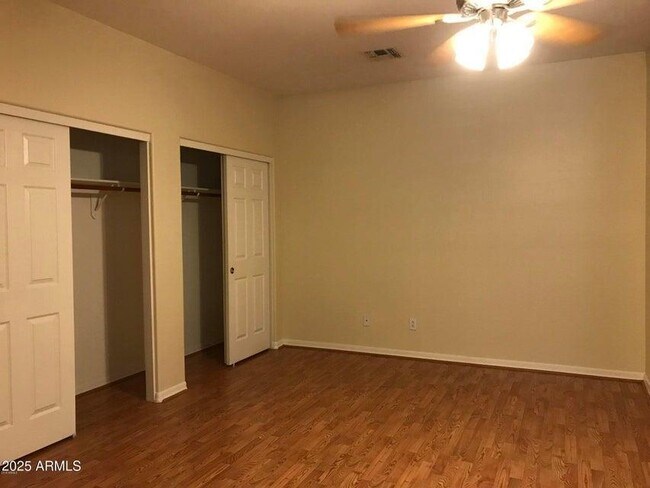 Building Photo - 16804 W Northampton Rd