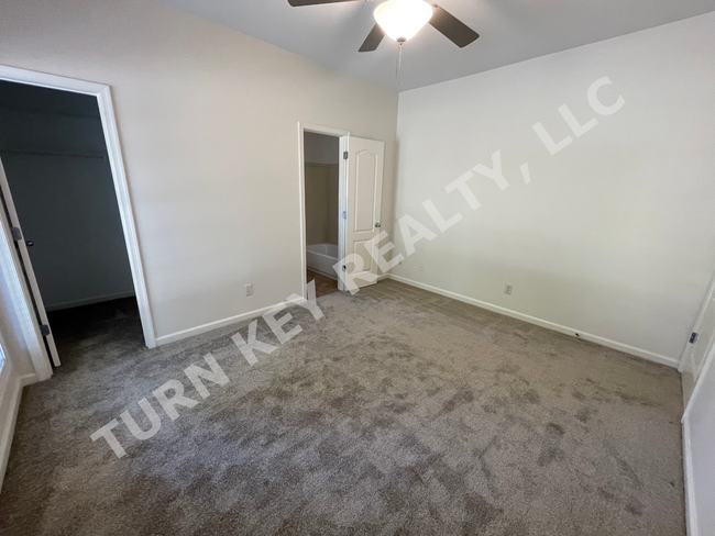 Building Photo - Townhouse for rent in Trussville