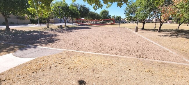 Building Photo - Gilbert