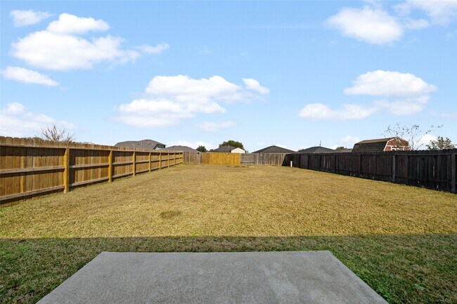 Building Photo - 5203 Panay Park Dr