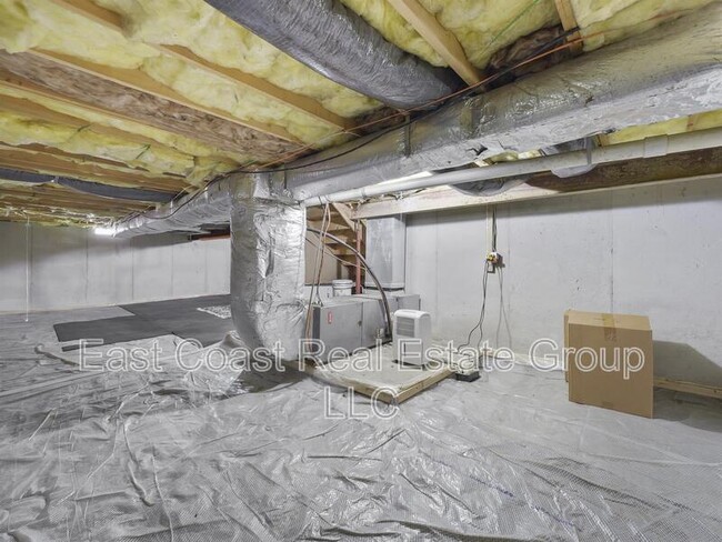 Building Photo - 125 Amelia Dr