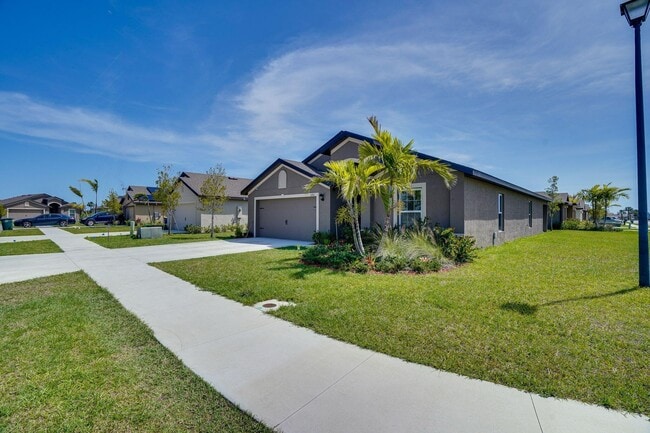 Building Photo - 5361 Imagination Dr