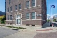 Building Photo - Lofts at St. Francis! 2 bed/2 bath for rent
