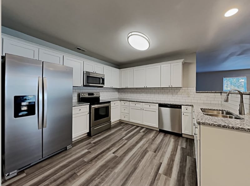 Building Photo - 3770 Burtons Barn St