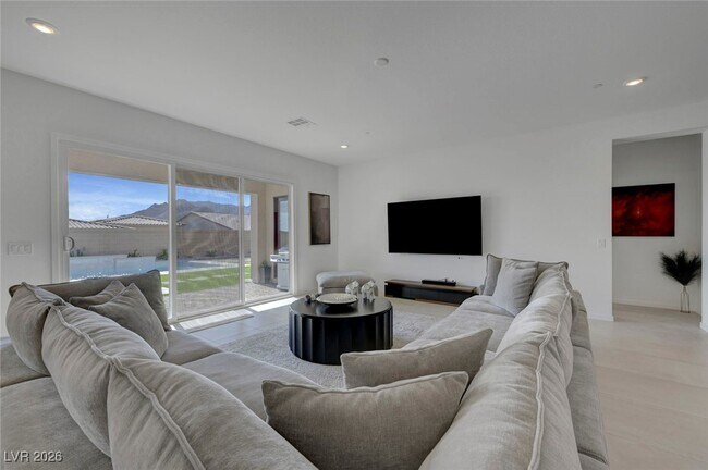 Building Photo - 10851 Mila Lndg Ave