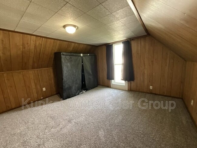 Building Photo - 310 E Washington St