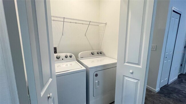 Building Photo - 2821 Pierr St