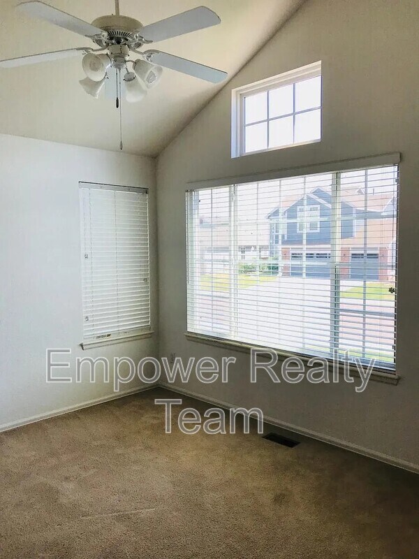 Building Photo - 16055 Butterwort Cir