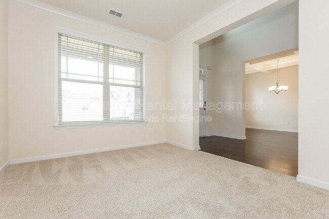 Building Photo - 3627 Parkside View Blvd