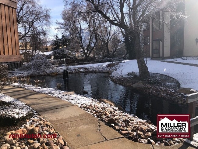 Building Photo - Cute Condo For Rent in Cottonwood Heights!