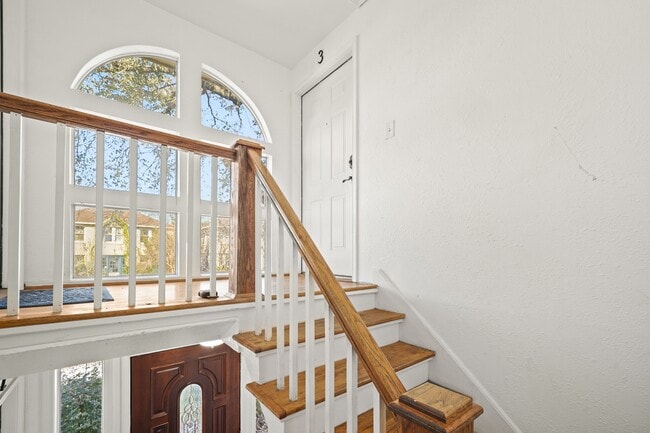 Building Photo - 1539 Hawthorne St