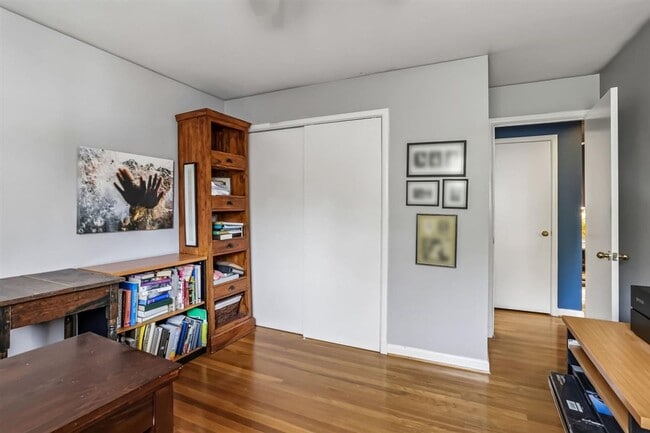 Building Photo - Amazing 5BR/3BA Home in Bethesda,MD - Ready early July!