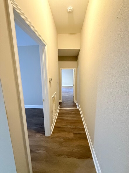 Building Photo - 1005 Edmondson Ave