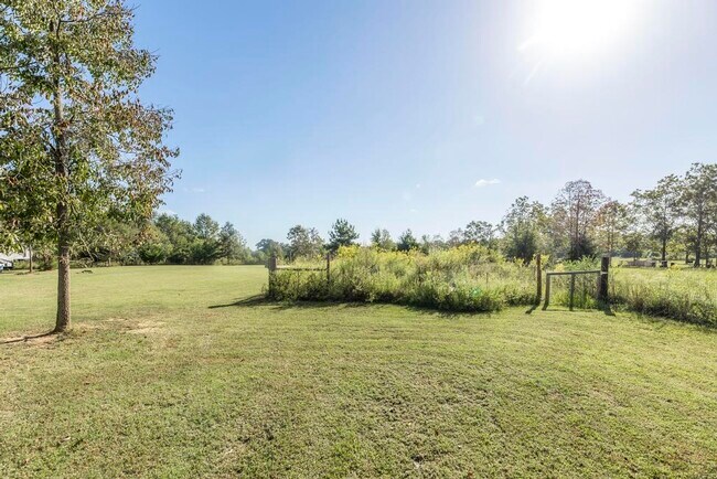 Building Photo - 5451 Walton Rd