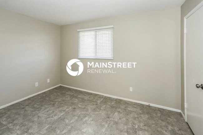 Building Photo - 8209 S 24th Way