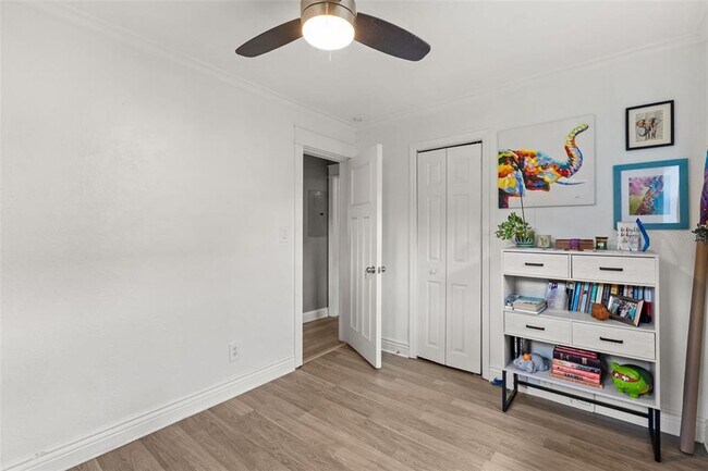 Building Photo - 2120 Murdock Blvd