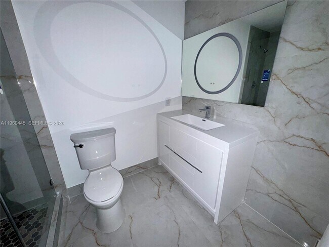 Building Photo - 15385 S Dixie Hwy