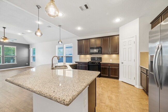 Building Photo - 2915 Coastal Prairie Ln