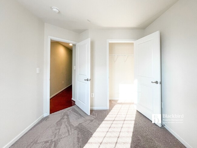 Building Photo - 3815 Hansberry Ct NE