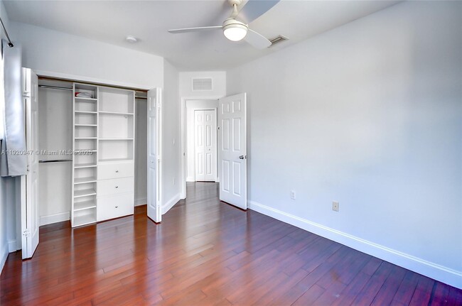 Building Photo - 11331 NW 44th Terrace